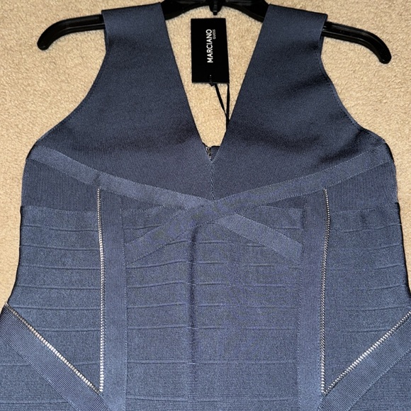 NWT Marciano Bodycon Dress with Silver Zipper Detail - Picture 5 of 6